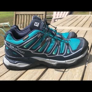 Salomon - Women’s Hiking Shoes - Teal & Blue